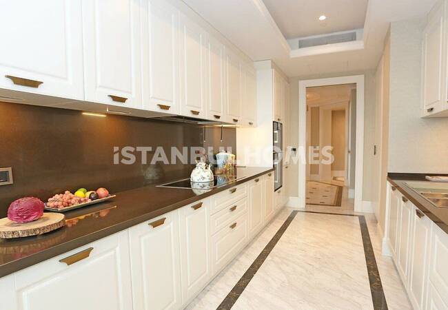 Zeytinburnu'nda Özel Marina ve Deniz Manzaralı Daireler 22