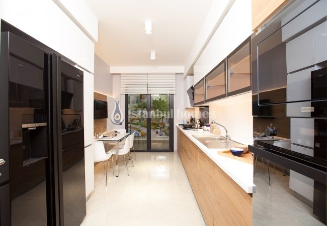 Beylikdüzü'nde E-5 Otoyoluna Yakın Modern Tasarımlı Daireler 20