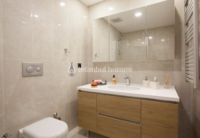 Beylikdüzü'nde E-5 Otoyoluna Yakın Modern Tasarımlı Daireler 17