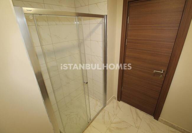 加齐奥斯曼帕萨地铁站附近的中央公寓 8