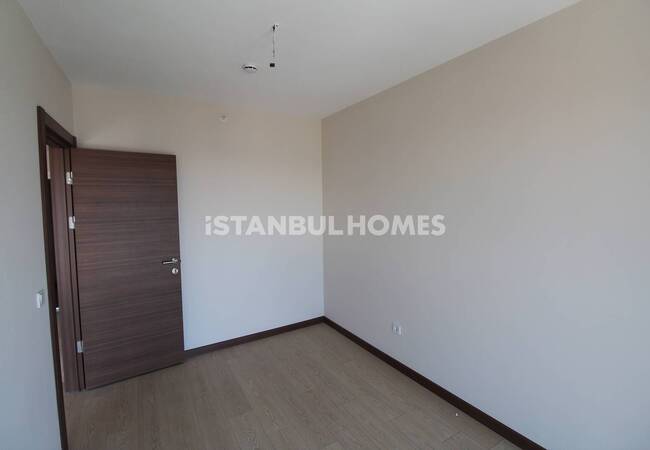 加齐奥斯曼帕萨地铁站附近的中央公寓 9