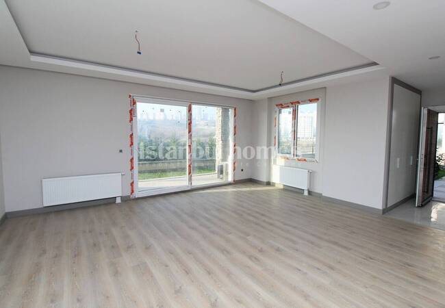İstanbul Başakşehir’de Zengin Site İmkanlarına Sahip Geniş Daireler 15