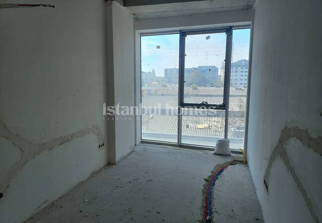 Immobiliers Commerciaux Sur Un Boulevard Fréquenté À Istanbul 4