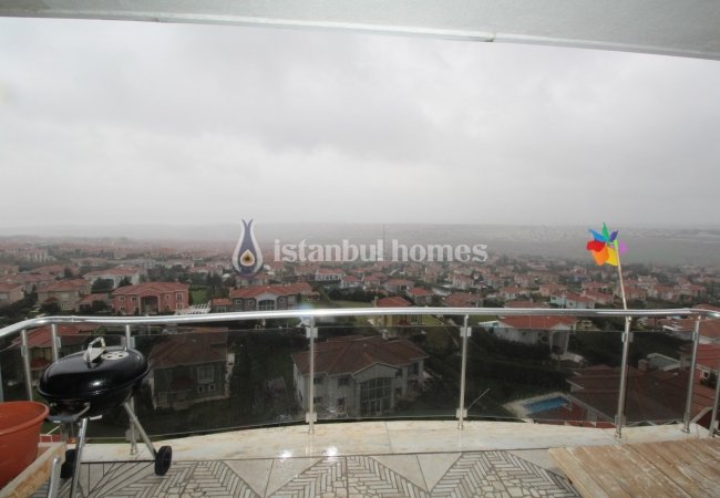 Büyükçekmece’de Geniş ve Ferah Satılık 2+1 Dubleks Daire 12