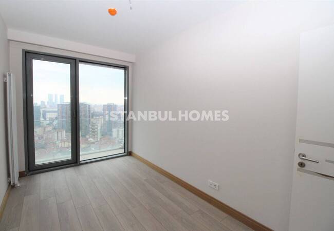 Kadıköy'de Metroya Yakın Site İçerisinde Şehir Manzaralı Daire 22
