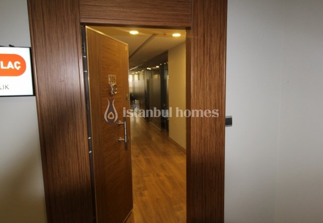 Immobilier Commercial À Istanbul À Côté De L'autoroute E-5 4