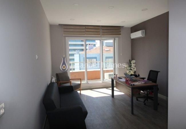 Immobilier Commercial À Istanbul À Côté De L'autoroute E-5 14