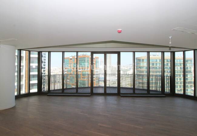 املاک هوشمند نزدیک به مترو و متروبس در کادیکوی 22