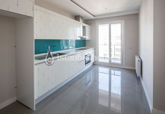 Modern Property Close to Transportation Points in Zeytinburnu 16