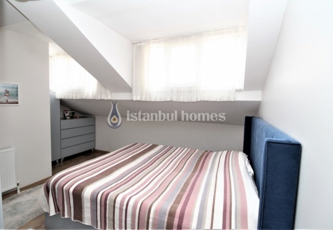 Двухуровневая Квартира в Комплексе с Бассейном в Аташехире 8