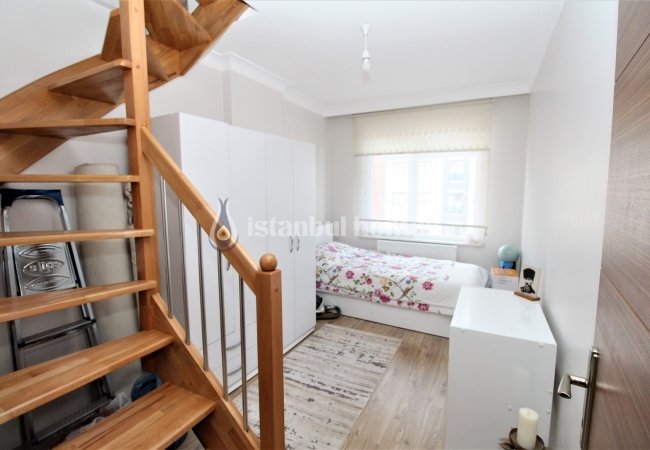 Двухуровневая Квартира в Комплексе с Бассейном в Аташехире 13