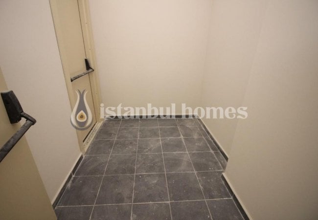 Kadıköy'de Merkezi Konumda Kapalı Otoparklı Apartman Dairesi 12