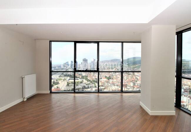 آپارتمان های واقع در یک مجتمع با استخر مشترک در کارتال 28