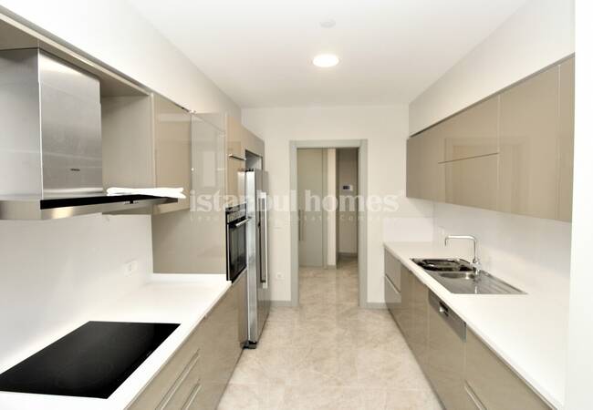 Capacious Apartments in Umraniye with Rich Social Features 19