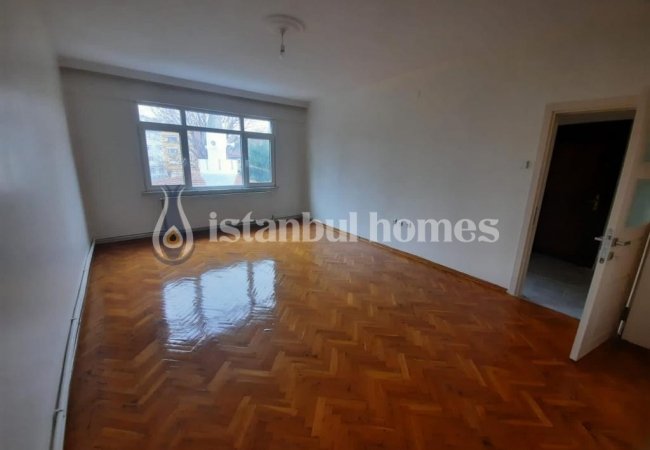 Advantageously Located Affordable 3+1 Apartment in Fatih 2