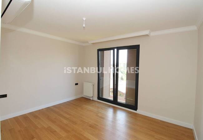 آپارتمان های سطح بالا واقع در یک مجتمع استخردار در استانبول 21