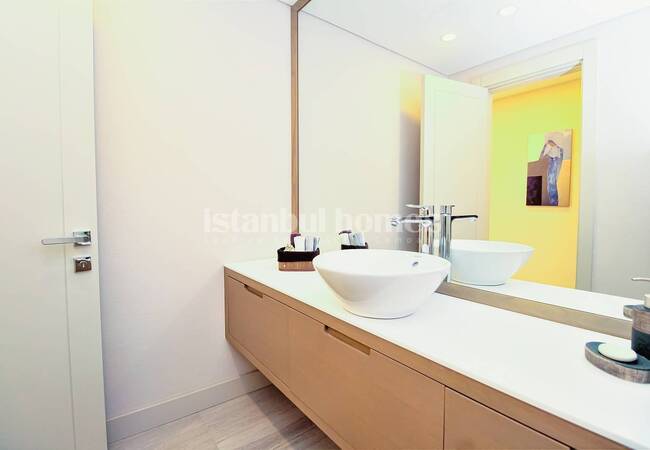 آپارتمان در اسکودار نزدیک به مترو و جاده های ارتباطی 33