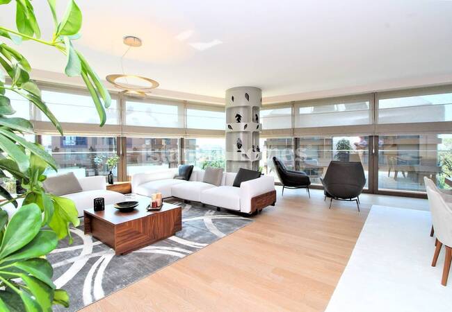 آپارتمان در اسکودار نزدیک به مترو و جاده های ارتباطی 18