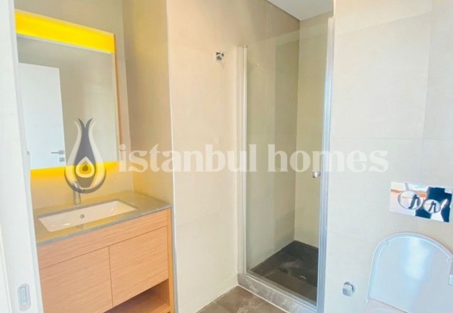 Zekeriyaköy'de Site İçinde Zengin Olanaklı Lüks Villalar 15