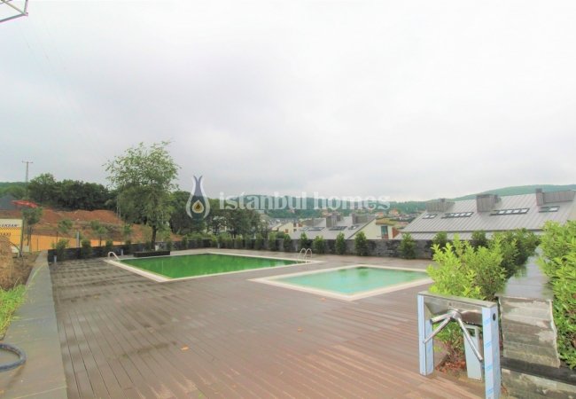 Zekeriyaköy'de Site İçinde Zengin Olanaklı Lüks Villalar 18