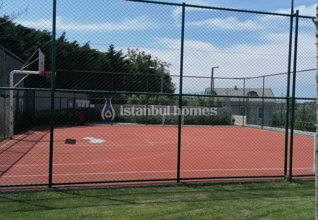 Zekeriyaköy'de Site İçinde Zengin Olanaklı Lüks Villalar 20