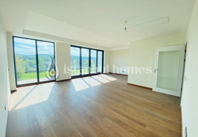 Zekeriyaköy'de Site İçinde Zengin Olanaklı Lüks Villalar 3