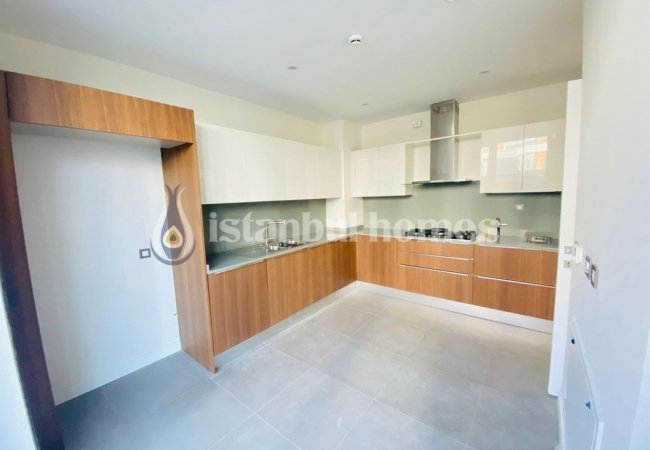 Zekeriyaköy'de Site İçinde Zengin Olanaklı Lüks Daireler 10