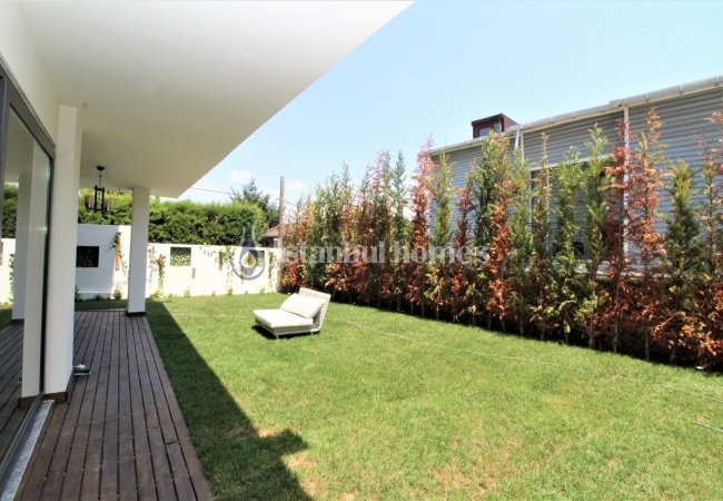 Furnished Detached-villa with Smart-home Systems Near Tuzla 56