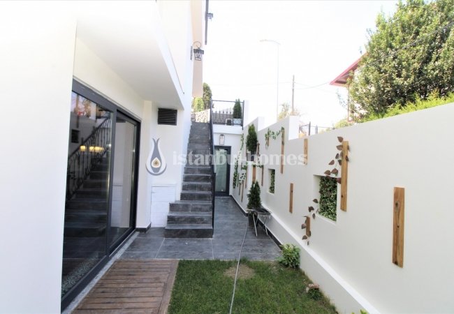 Furnished Detached-villa with Smart-home Systems Near Tuzla 60