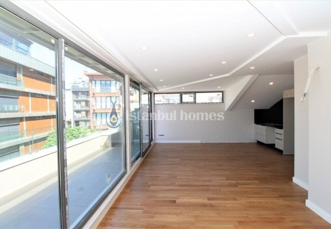 Üsküdar Sahilde Kız Kulesi ve Boğaz Manzaralı Dubleks Daire 10