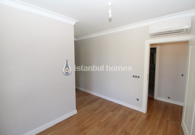 Üsküdar Sahilde Kız Kulesi ve Boğaz Manzaralı Dubleks Daire 27