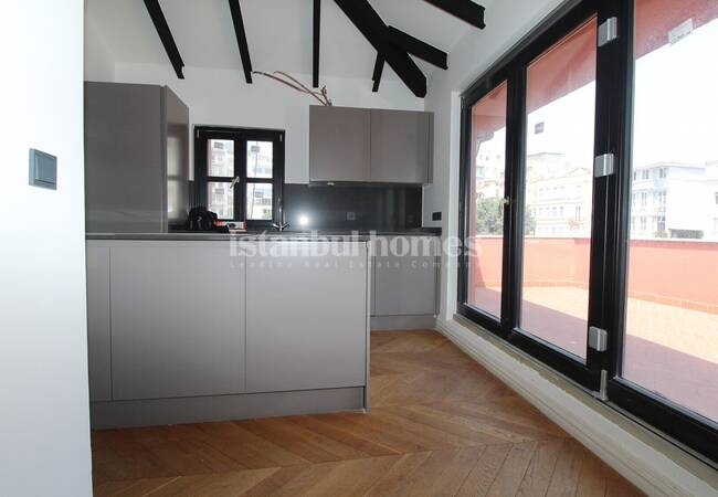 Wohnungen In Beyoglu Mit Italienischem Baustil 11