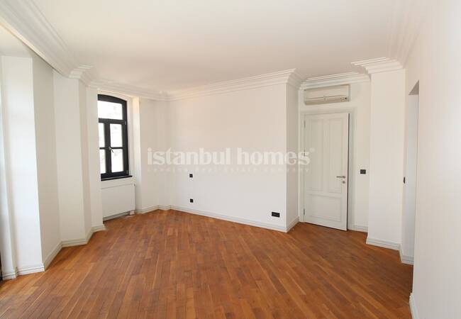 Wohnungen In Beyoglu Mit Italienischem Baustil 15