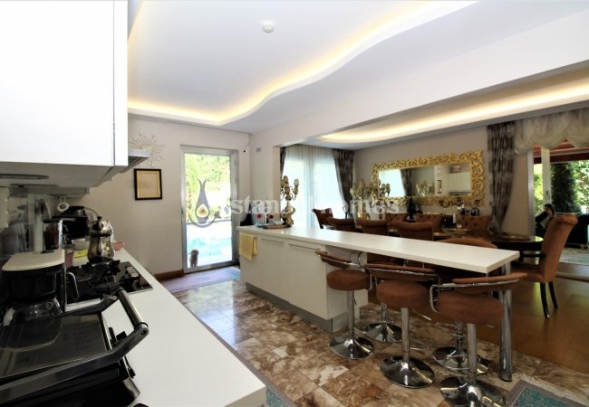 Well Located Triplex Villa in Tuzla Tepeoren 17