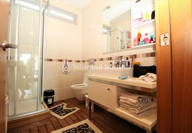 Well Located Triplex Villa in Tuzla Tepeoren 38