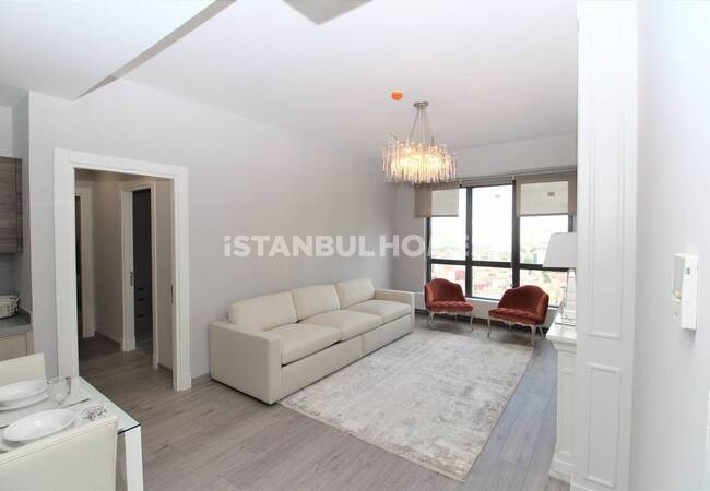 Flats in a Complex with Rich Social Amenities in Kadikoy 12