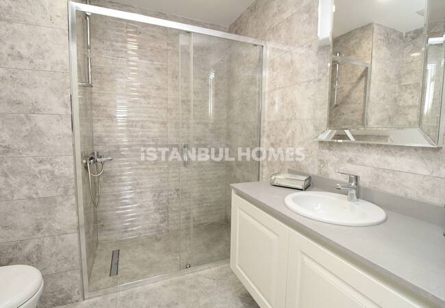 Flats in a Complex with Rich Social Amenities in Kadikoy 22