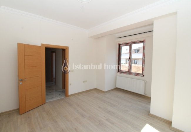 Centrally Located New Properties Near the Sea in Maltepe 4