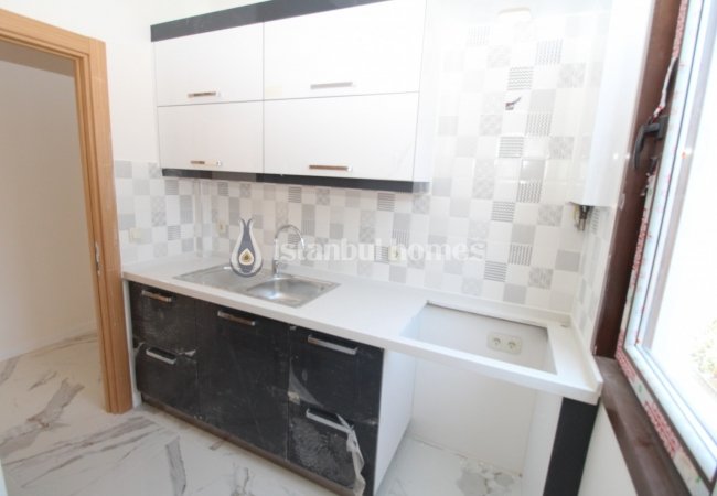 Centrally Located New Properties Near the Sea in Maltepe 9