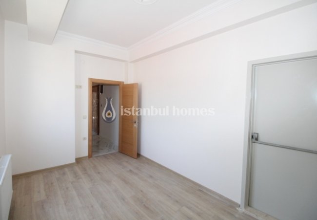 Centrally Located New Properties Near the Sea in Maltepe 11