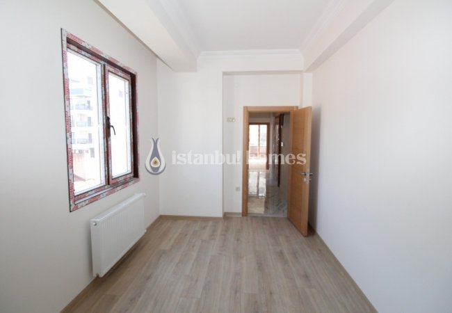 Centrally Located New Properties Near the Sea in Maltepe 12