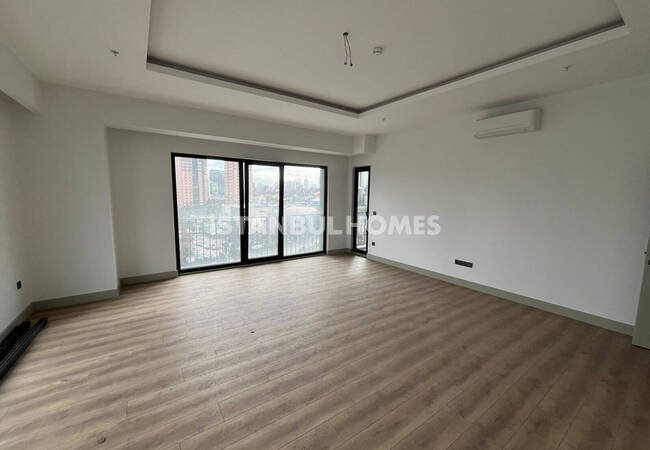 شقق فاخرة بالقرب من مترو الأنفاق في أتاشهير إسطنبول 7