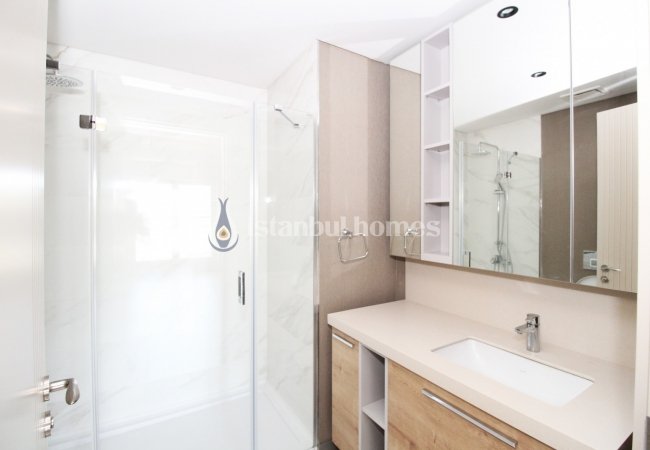 Modern Apartments in Maltepe Istanbul Close to D 100 Highway 17
