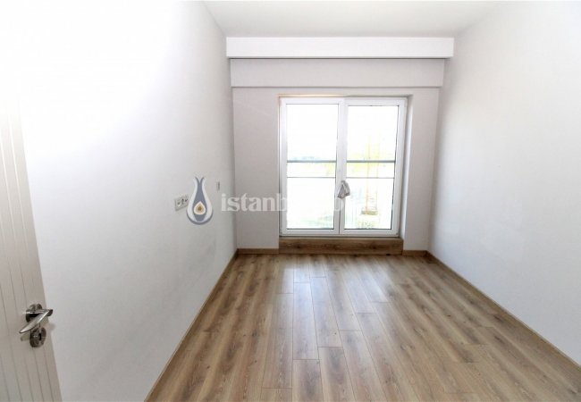Modern Apartments in Maltepe Istanbul Close to D 100 Highway 18