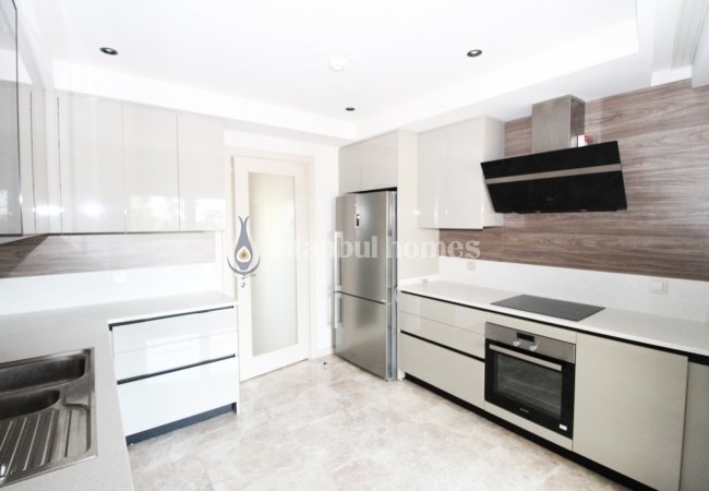 Modern Apartments in Maltepe Istanbul Close to D 100 Highway 12