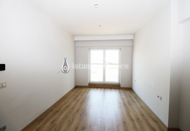 Modern Apartments in Maltepe Istanbul Close to D 100 Highway 14