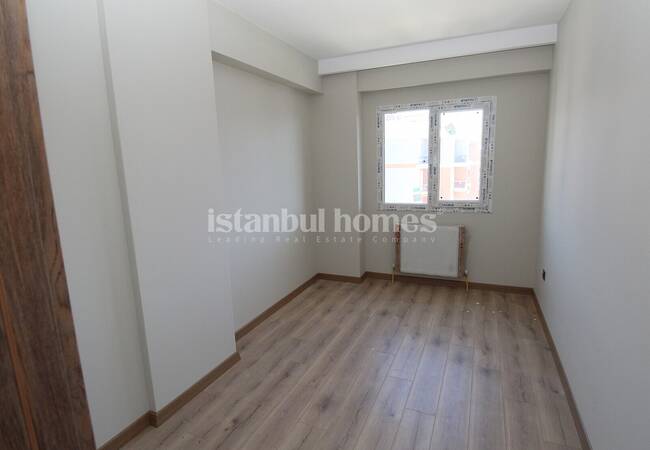 Real Estate in a Complex with Pools in Istanbul Silivri 22