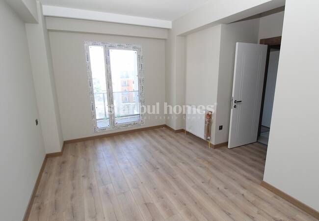 Real Estate in a Complex with Pools in Istanbul Silivri 23