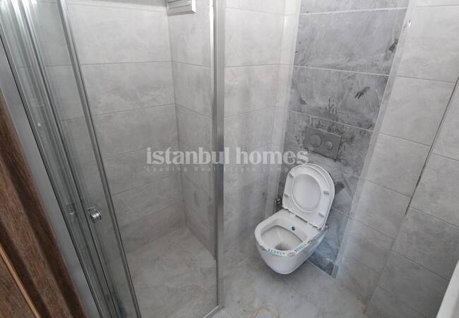 Real Estate in a Complex with Pools in Istanbul Silivri 26