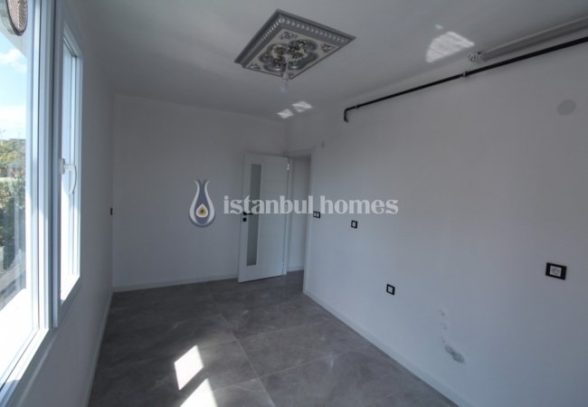 Отдельная Вилла с 2 Садами в Стамбуле, Бейликдюзю 36